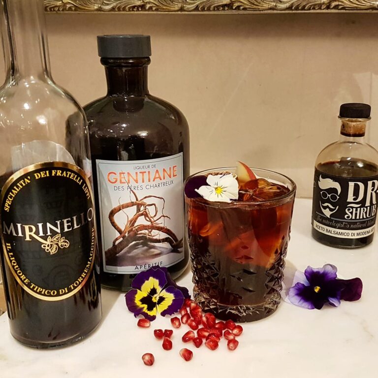 caffeportico02 768x768