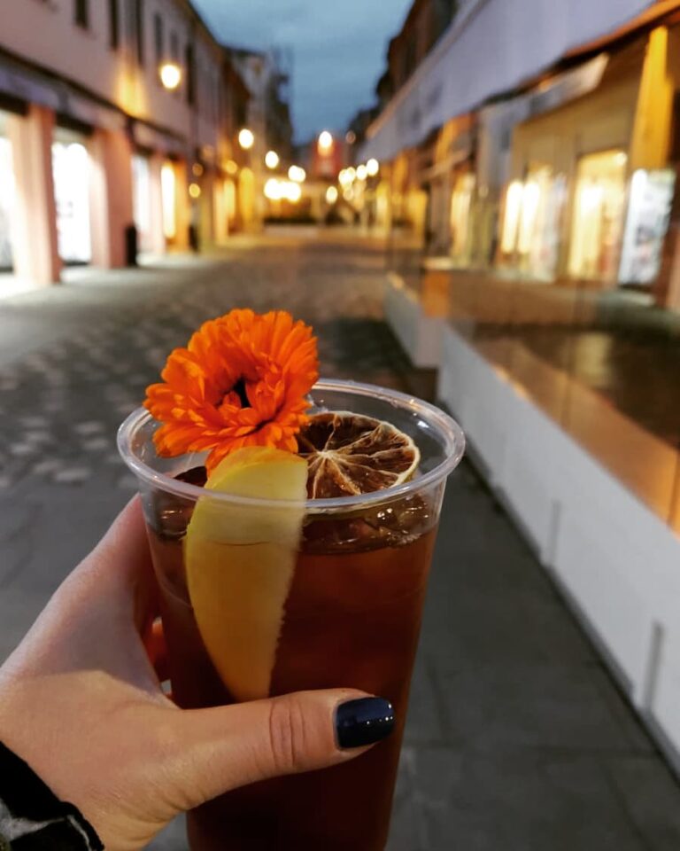 caffeportico04 768x960