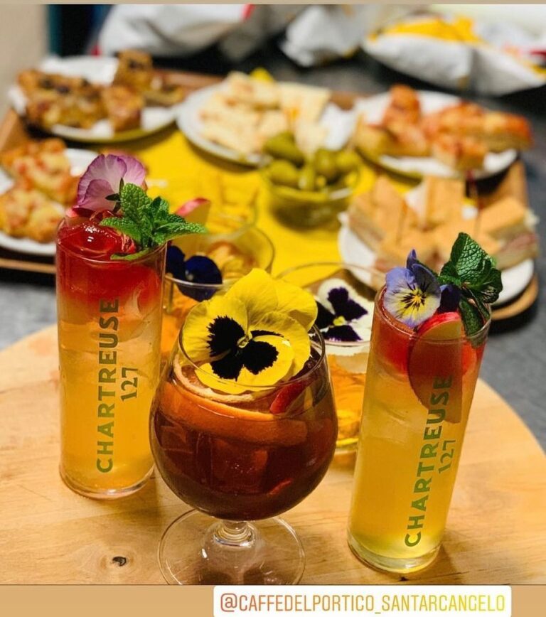 caffeportico05 768x868